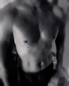 613321507: Chica busca chico en Pontevedra