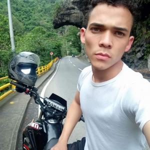 Chico busca chica en Barcelona: 