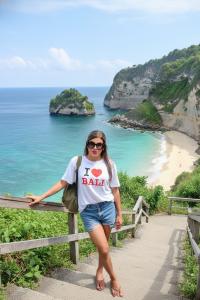 662475434: Transexual en Ibiza