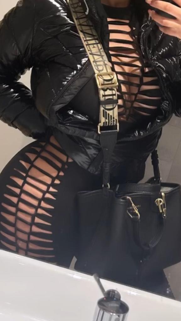 670348416: Chica busca chico en Murcia