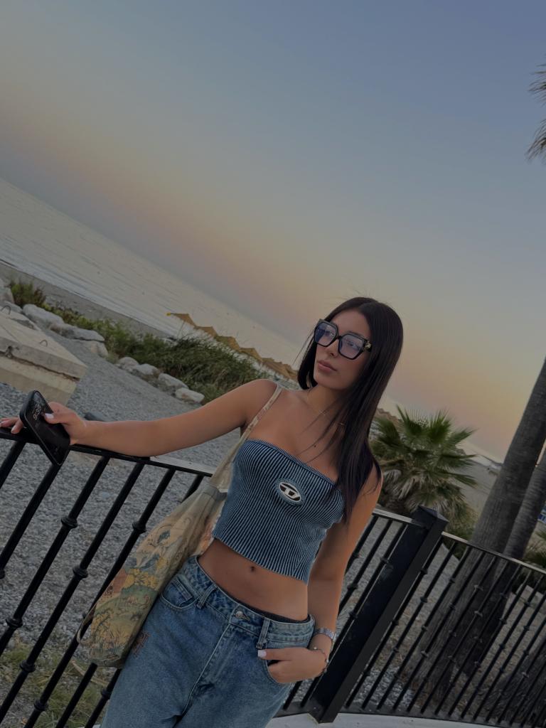 614769136: Transexual en Madrid