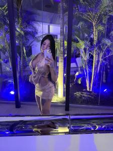 607352186: Chica busca chico en Málaga