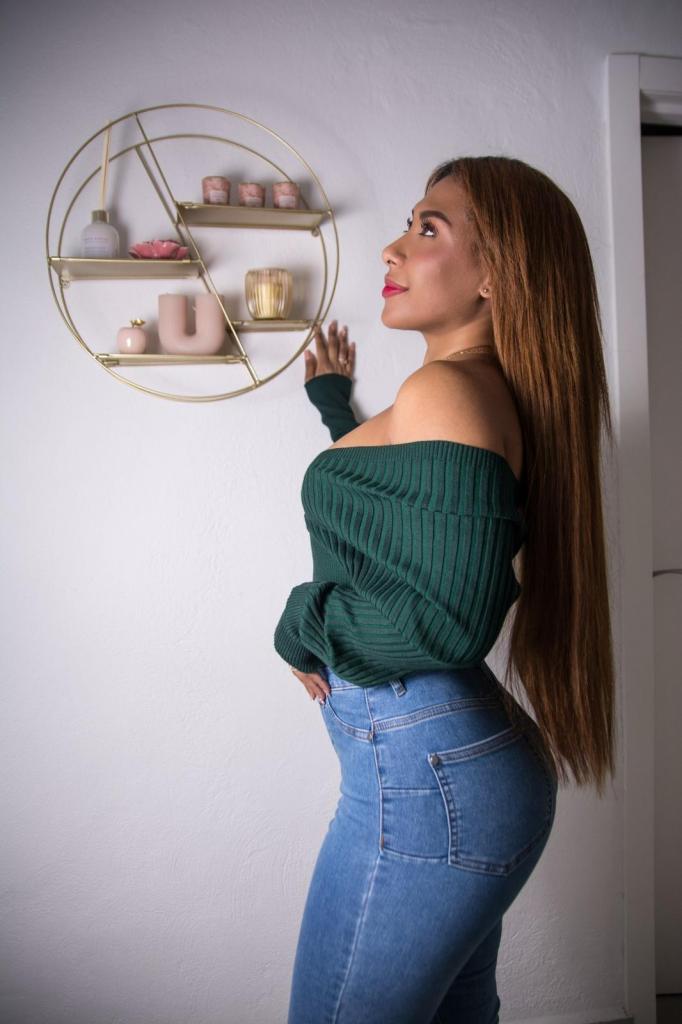 Chica busca chico en Valencia: Chica busca chico