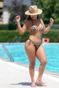 690958969: Chica busca chico en Madrid