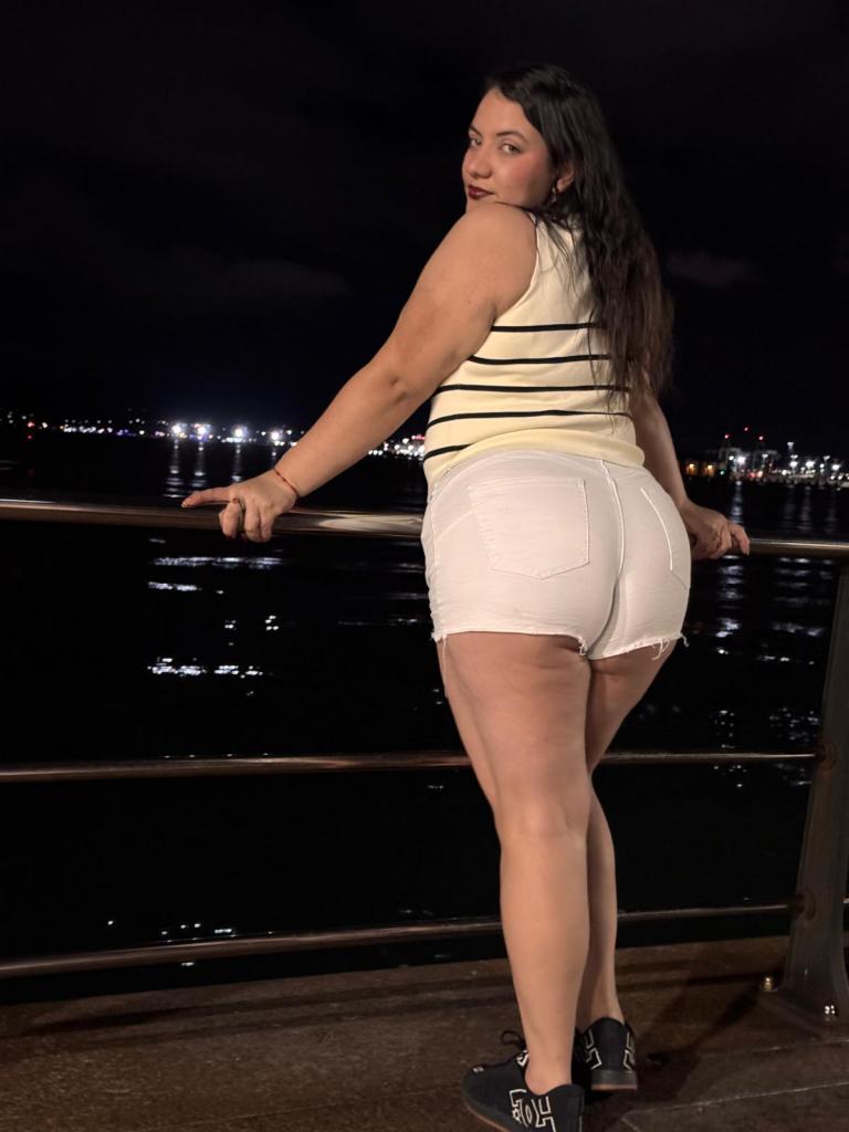 611295048: Chica busca chico en Navarra