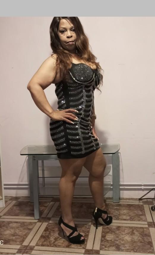 613261908: Chica busca chico en Cantabria