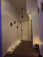 611701886: Chica busca chico en Madrid