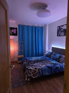 673664572: Chica busca chico en León